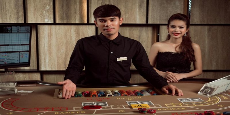 Không thể bỏ lỡ những ván Poker đầy kịch tính